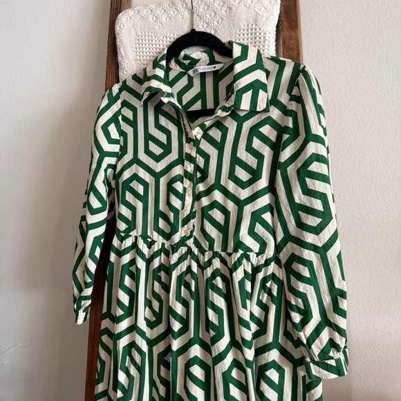 NWOT Zara Cream & Green Geometric Patterned Long Sleeve Tiered Midi Dress - Picture 2 of 4